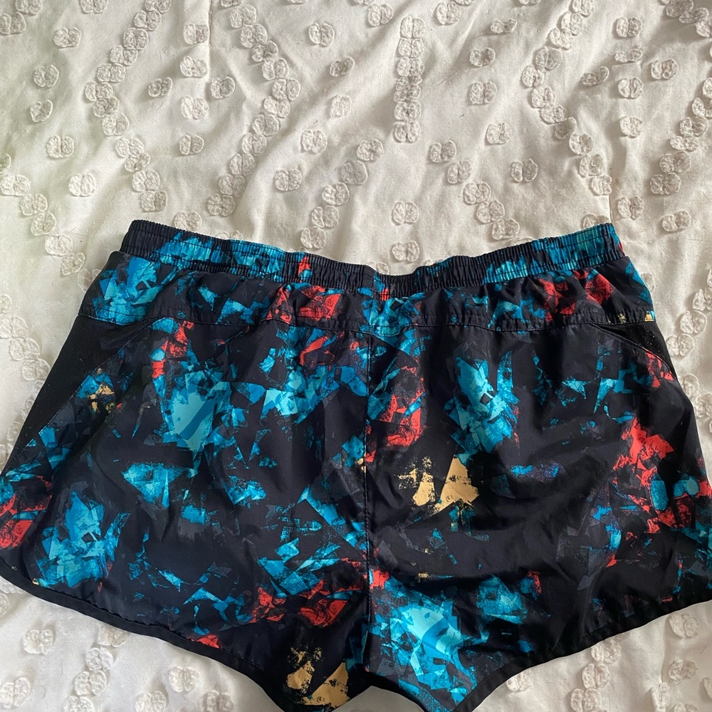 Old navy size small active shorts